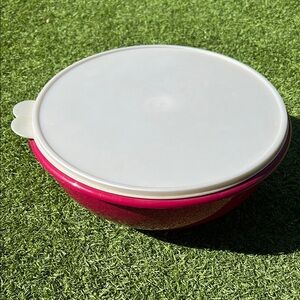 Tupperware Fix-N-Mix Bowl with Lid 274-12
